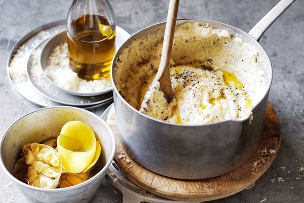 Cacio e pepe semolina
