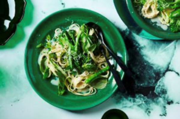 Cacio e pepe with greens