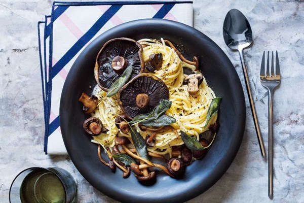 Cacio e pepe with sage mushrooms