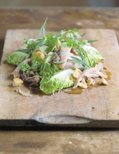 Caesar salad with chicken (Salade façon César)