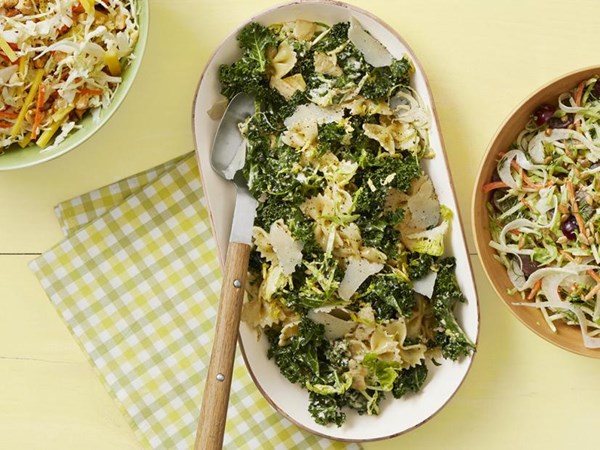Caesar veggie pasta salad