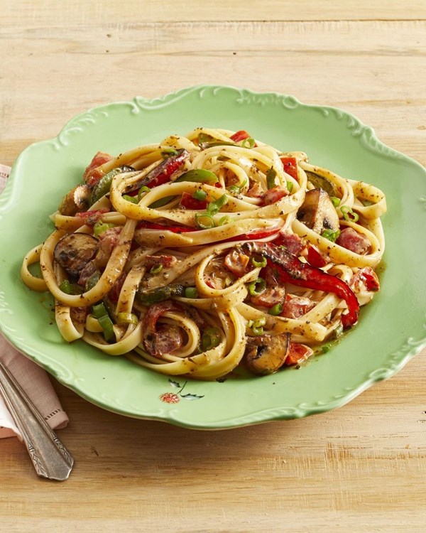 Cajun pasta with veggies