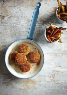 Cajun salmon and sweet potato fish cakes