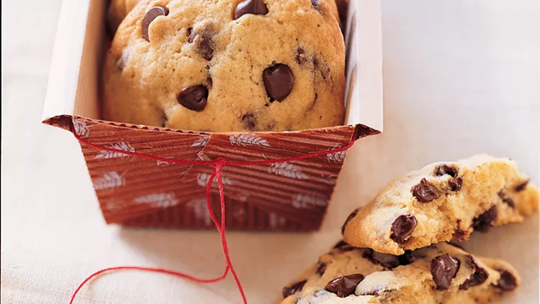 Cakey chocolate chip cookies