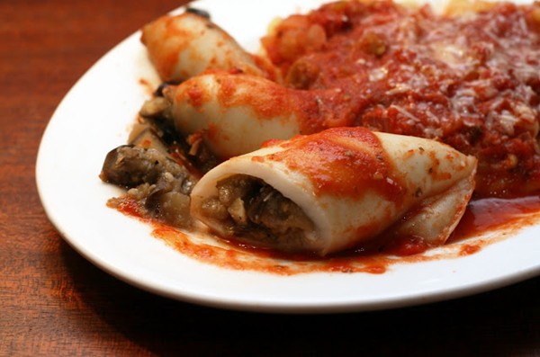 Calamari stuffed with eggplant