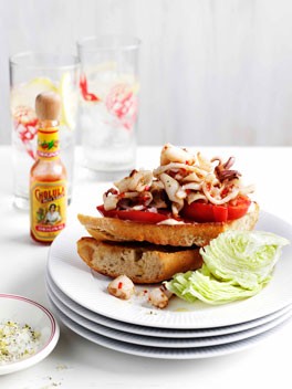 Calamari subs with hot-sauce mayonnaise
