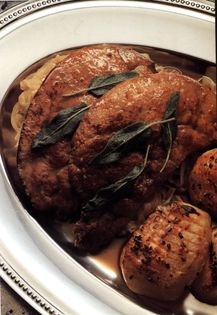 Calves' liver with melted onions and sage