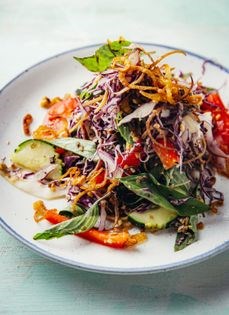 Cambodian chicken salad (Neorm sach moan) [Nite Yun, Nyum Bai]