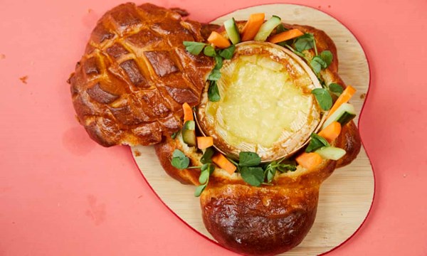 Camembert turtle brioche