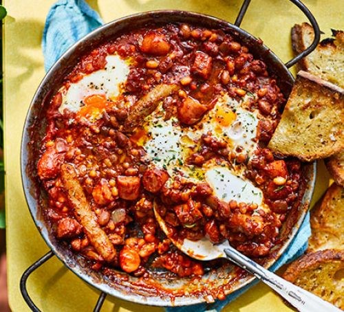 Campfire smoky bean brekkie