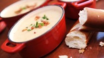 Canadian cheddar cheese soup [Le Cellier Steakhouse]