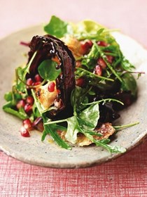 Candied bacon green salad