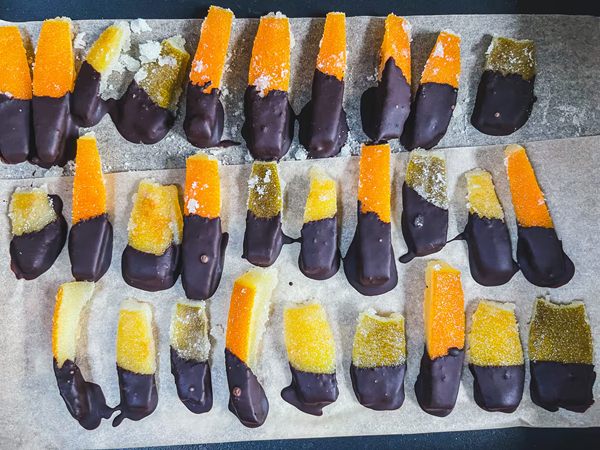Candied chocolate orange peel (with a chocolate orange old fashioned cocktail)