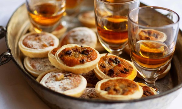 Candied peel Christmas tartlets