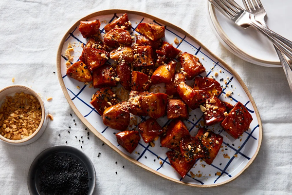 Candied sweet potatoes (Goguma mattang)