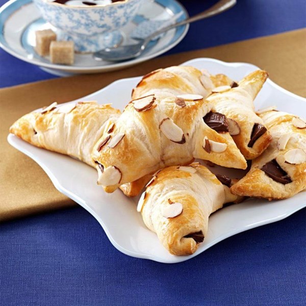 Candy bar croissants 