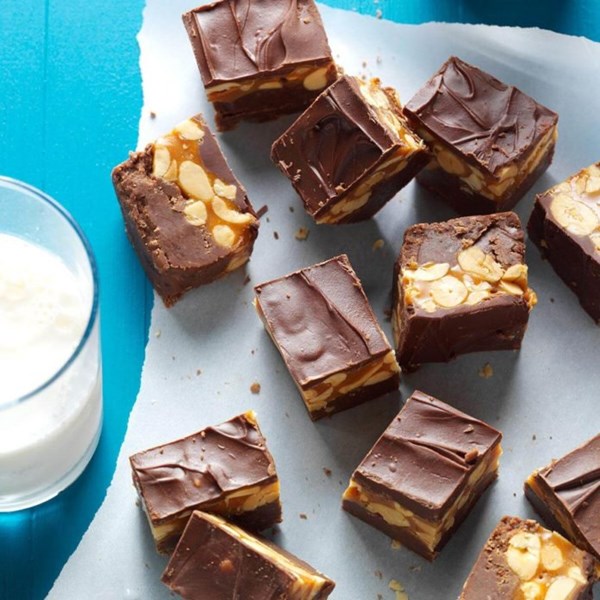 Candy bar fudge