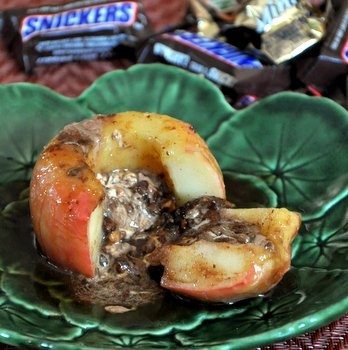 Candy bar-stuffed baked apples