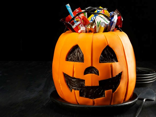 Candy bucket cake