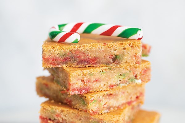 Candy cane blondies