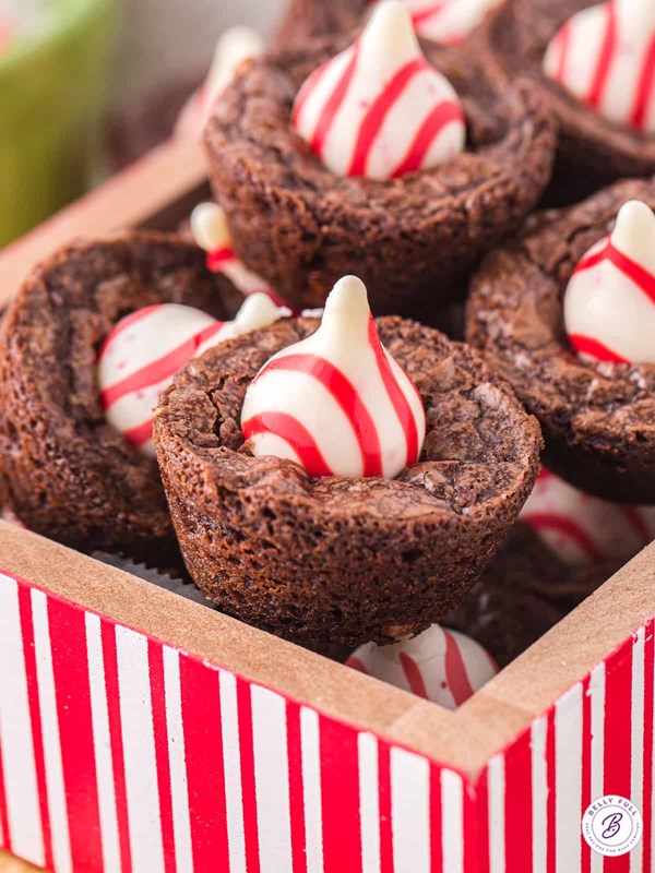 Candy Cane Kiss brownie bites