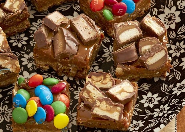 Candy-covered caramel bars