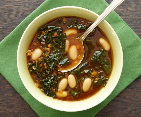 Cannellini bean and kale soup