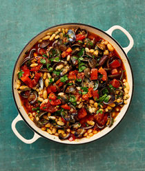 Cannellini beans with clams and spiced tomato