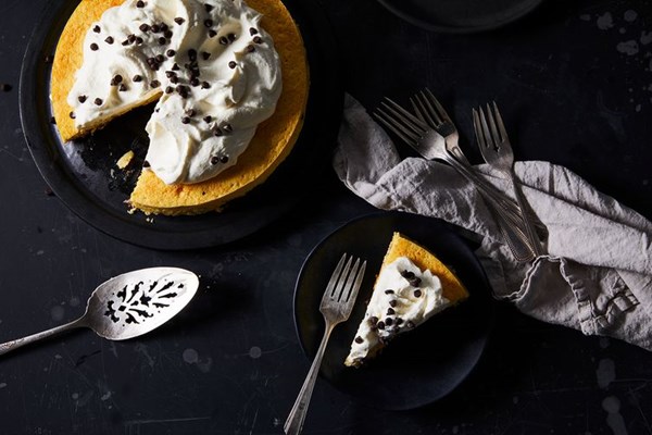 Cannoli cake