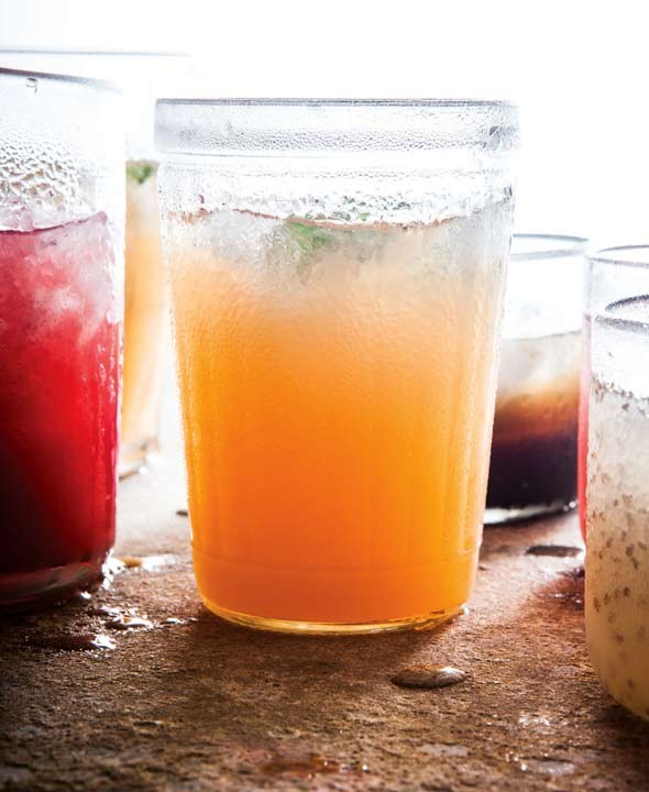 Cantaloupe-basil agua fresca
