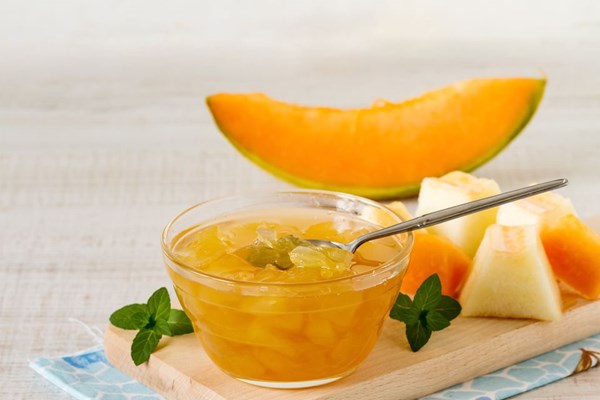 Cantaloupe jam with pectin