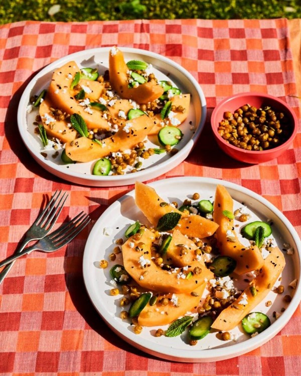 Cantaloupe melon salad with feta and crispy chickpeas 
