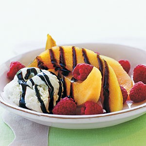 Cantaloupe with balsamic berries and cream