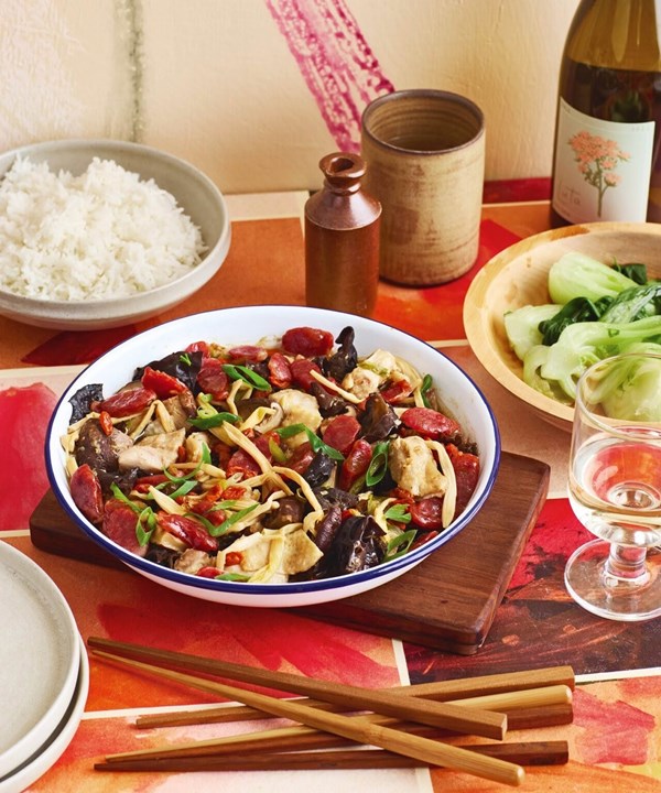 Cantonese-style steamed chicken with wood ear & shiitake