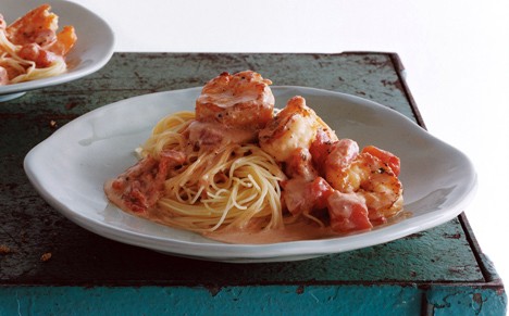 Capellini with shrimp and creamy tomato sauce