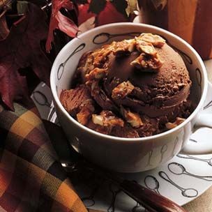 Cappuccino-toffee crunch ice cream