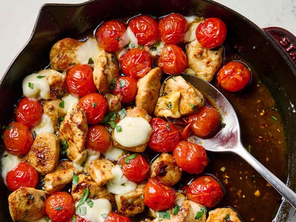 Caprese chicken bites 