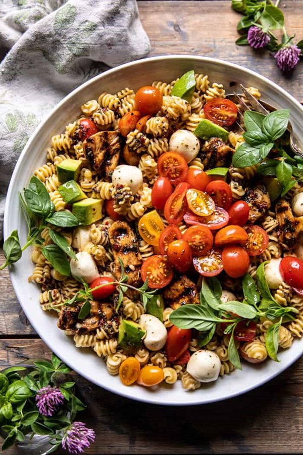 Caprese chicken pasta salad