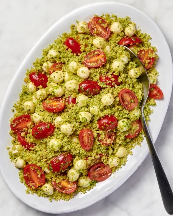 Caprese couscous salad 