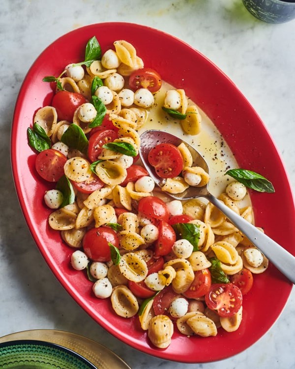 Caprese pasta salad