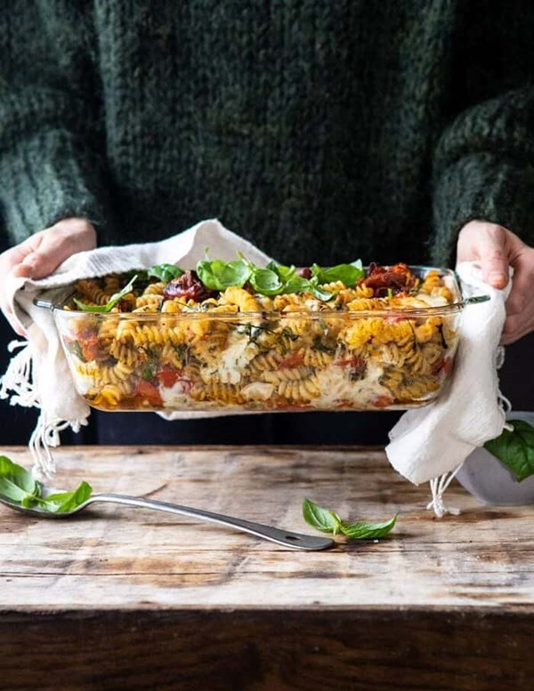 Caprese pesto pasta bake