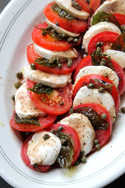 Caprese salad with fried basil & capers