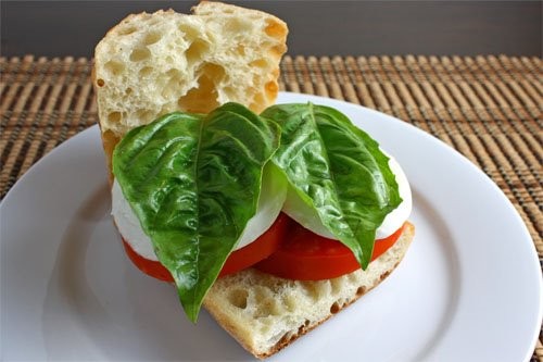 Caprese sandwich