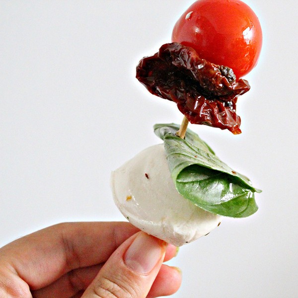 Caprese sticks