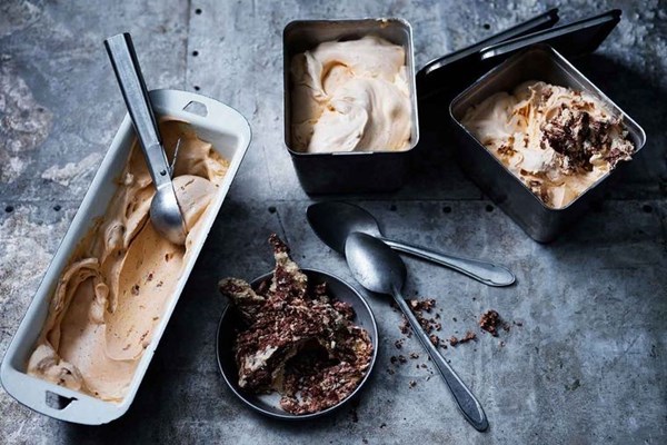 Caramel & halva ice cream
