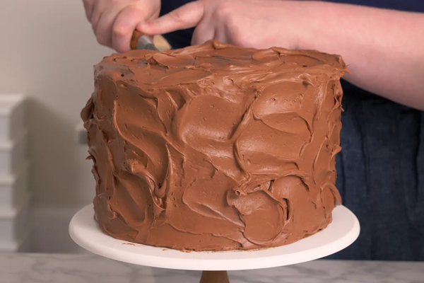 Caramel & milk chocolate crunch cake