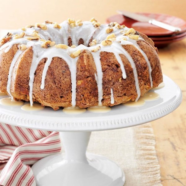 Caramel apple cake 
