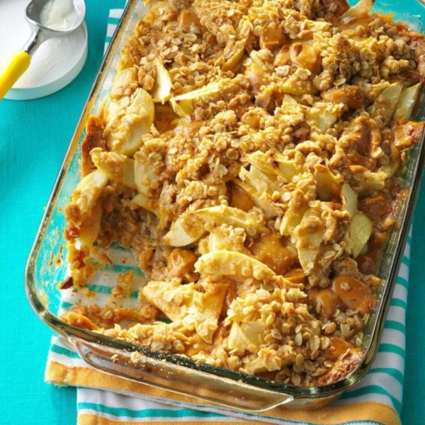 Caramel apple crisp