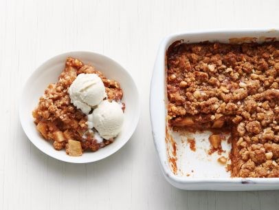 Caramel apple crumble