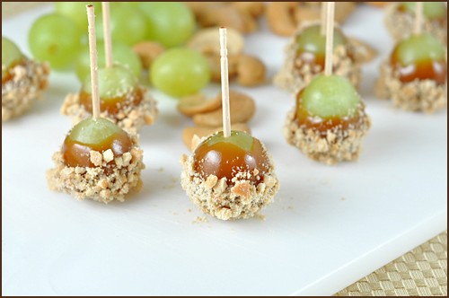 Caramel apple grapes